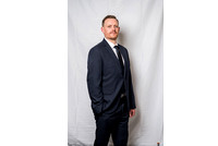 Samuel-Larner-portrait-options-12-724-007